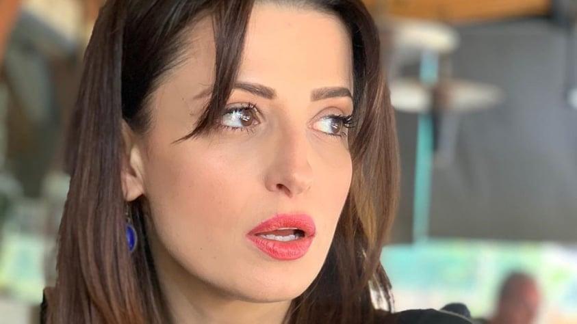 Η Γη της Ελιάς: Η Εύα Πιάνεται μαλλί με μαλλί με την Αρετή