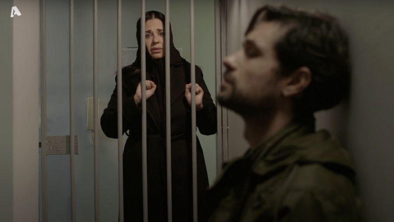 Σασμός : Μη σε ξαναδώ ποτέ ο Αστέρης ξεγράφει τη μάνα του!