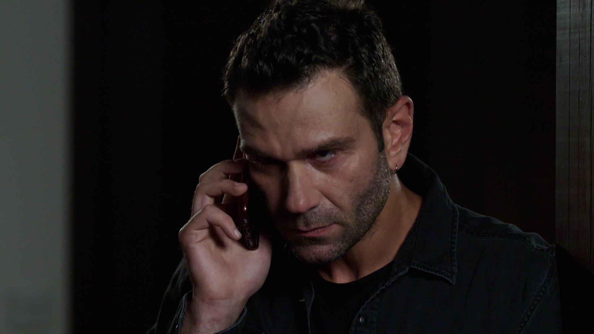 Η-Γη-της-Ελιάς-Μάνος