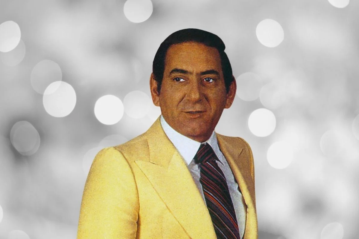 Εγώ ο Ξένος: Η ζωή του Στράτου Διονύσιου γίνεται σειρά