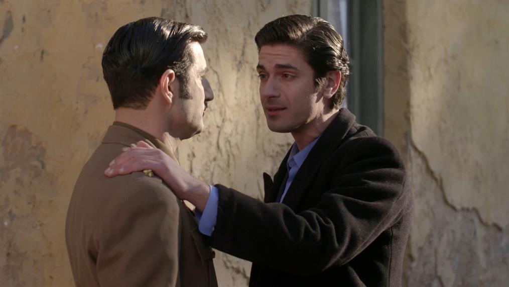 Άγριες Μέλισσες: Η Ρένα θεωρεί πως έιναι πολύ ανώτερη από την Ασημίνα