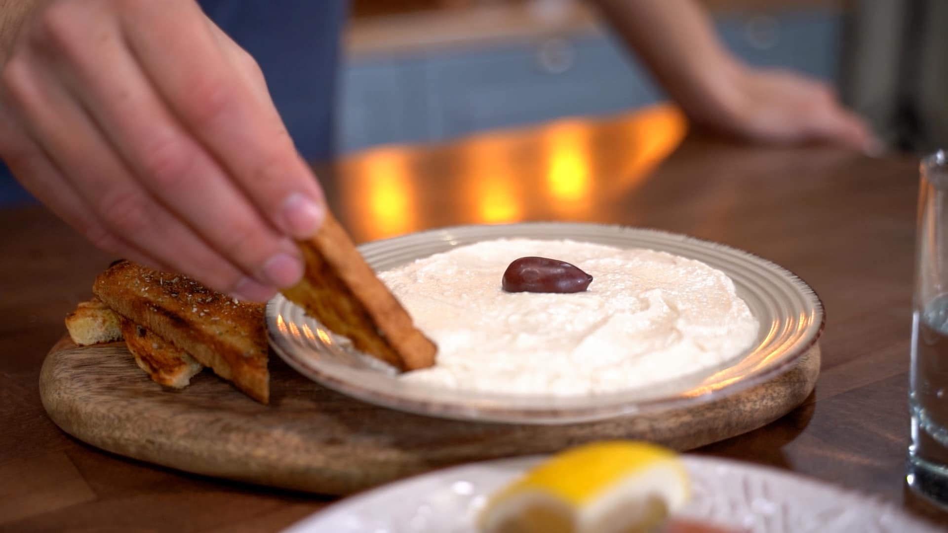 Λευκή ταραμοσαλάτα από τον Δημήτρη Μιχαηλίδη