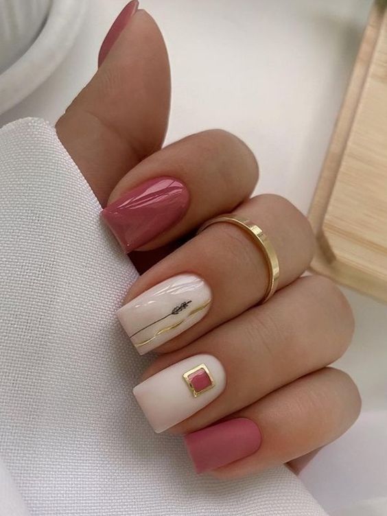 σομόν-νύχια-με-γκλίτερ-και-λουλούδια-ιδέες-