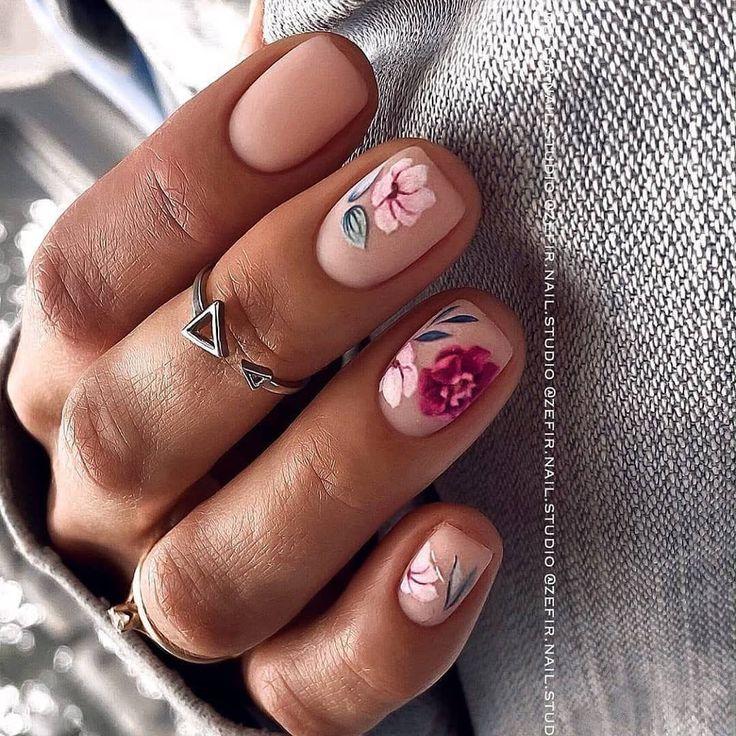 ιδέες-για-μανικιούρ-με-λουλούδια-την-Άνοιξη-ιδέες-