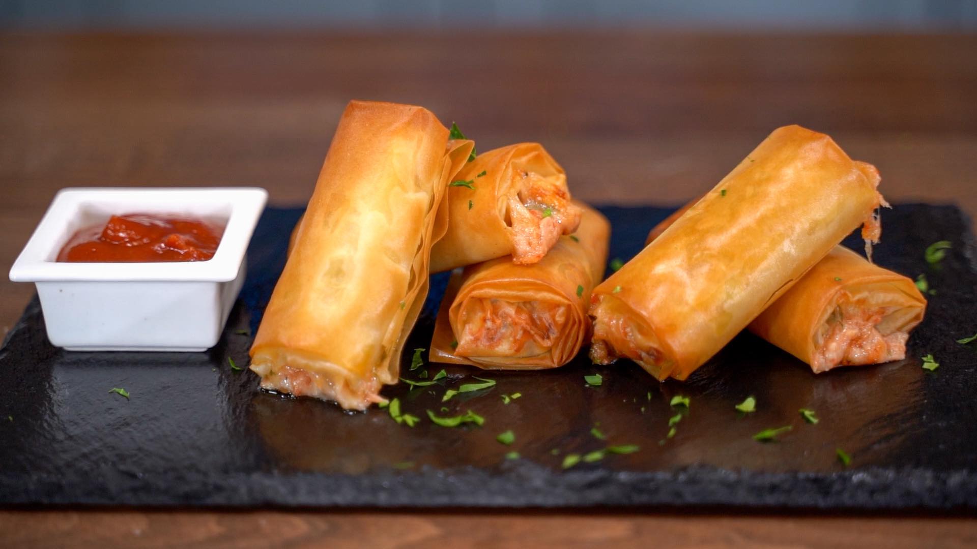 Ρολάκια- με -φύλλο- κρούστας- και- τόνο-