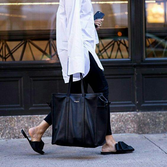 Mules shoes: 19 τρόποι να τα φορέσεις την Άνοιξη του 2022