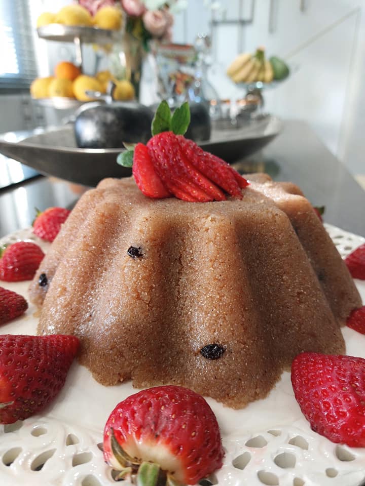 Χαλεπιανά-χαλβάς-σιμιγδαλένιος-με-σταφίδες-μήλο-και-φιστίκια Αιγίνης-συνταγή- Χαλεπιανά-χαλβάς-σιμιγδαλένιος-με-σταφίδες-μήλο-και-φιστίκια Αιγίνης-συνταγή-