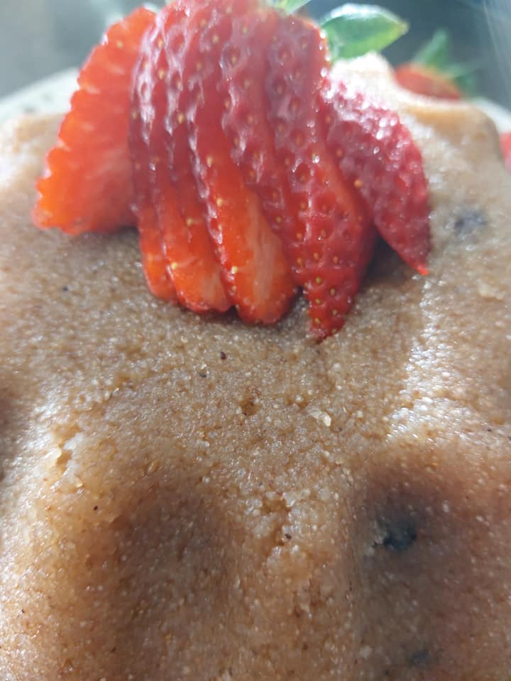 Χαλεπιανά-χαλβάς-σιμιγδαλένιος-με-σταφίδες-μήλο-και-φιστίκια Αιγίνης-συνταγή- Χαλεπιανά-χαλβάς-σιμιγδαλένιος-με-σταφίδες-μήλο-και-φιστίκια Αιγίνης-συνταγή-