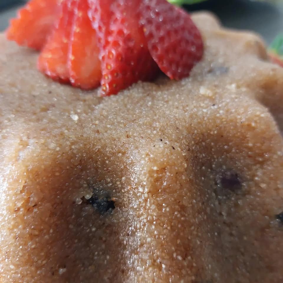 Χαλβάς- σιμιγδαλένιος- με- φιστίκια- Αιγίνης- Χαλβάς- σιμιγδαλένιος- με- φιστίκια- Αιγίνης-