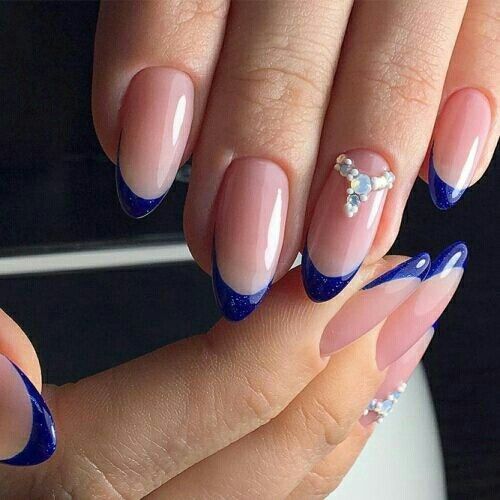 γαλλικό μανικιούρ-στις-κυρίαρχες τάσεις-την-Άνοιξη 2022-