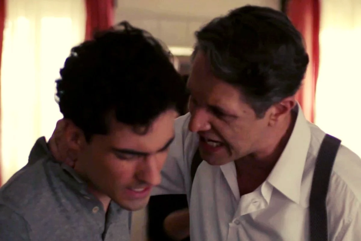 -Άγριες-Μέλισσες-Λευτέρης-Ακύλας-