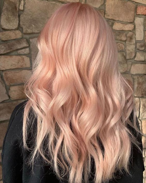 ροζ μαλλιά-τάσεις-Άνοιξη Καλοκαίρι 2022-στα-μαλλιά-ιδέες-