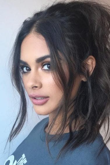 τουφάκια-στα-μαλλιά-τάσεις-Άνοιξη Καλοκαίρι 2022-στα-μαλλιά-ιδέες-