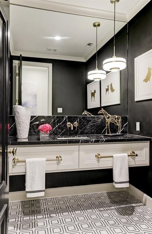 Μαύρο & χρυσό μπάνιο: 15 ιδέες