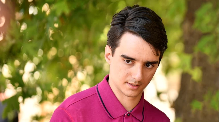 Σασμος-Μανώλης