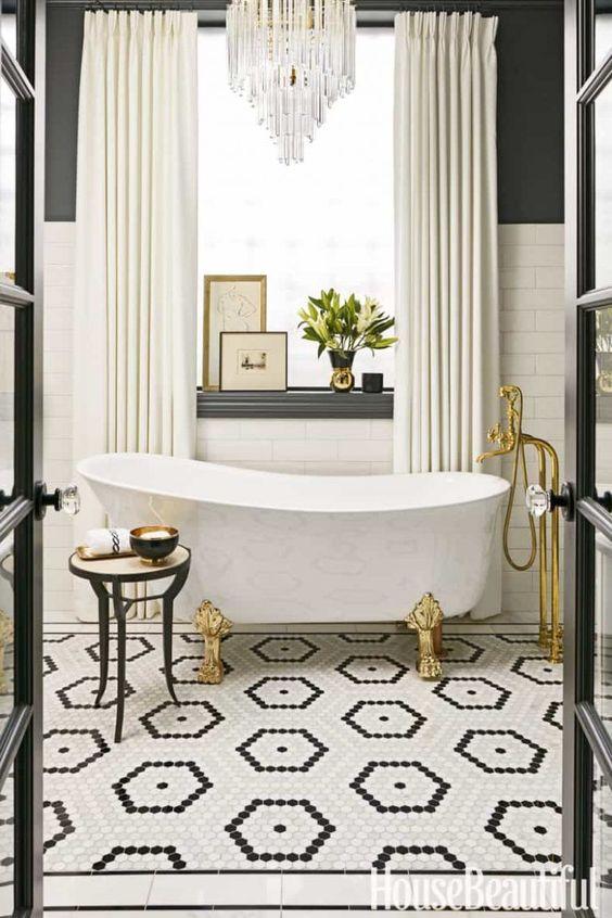 χρυσή-ντουζιέρα μπάνιου-ιδέες-διακόσμησης μπάνιου-σε-χρυσό-και-λευκό-χρώμα-