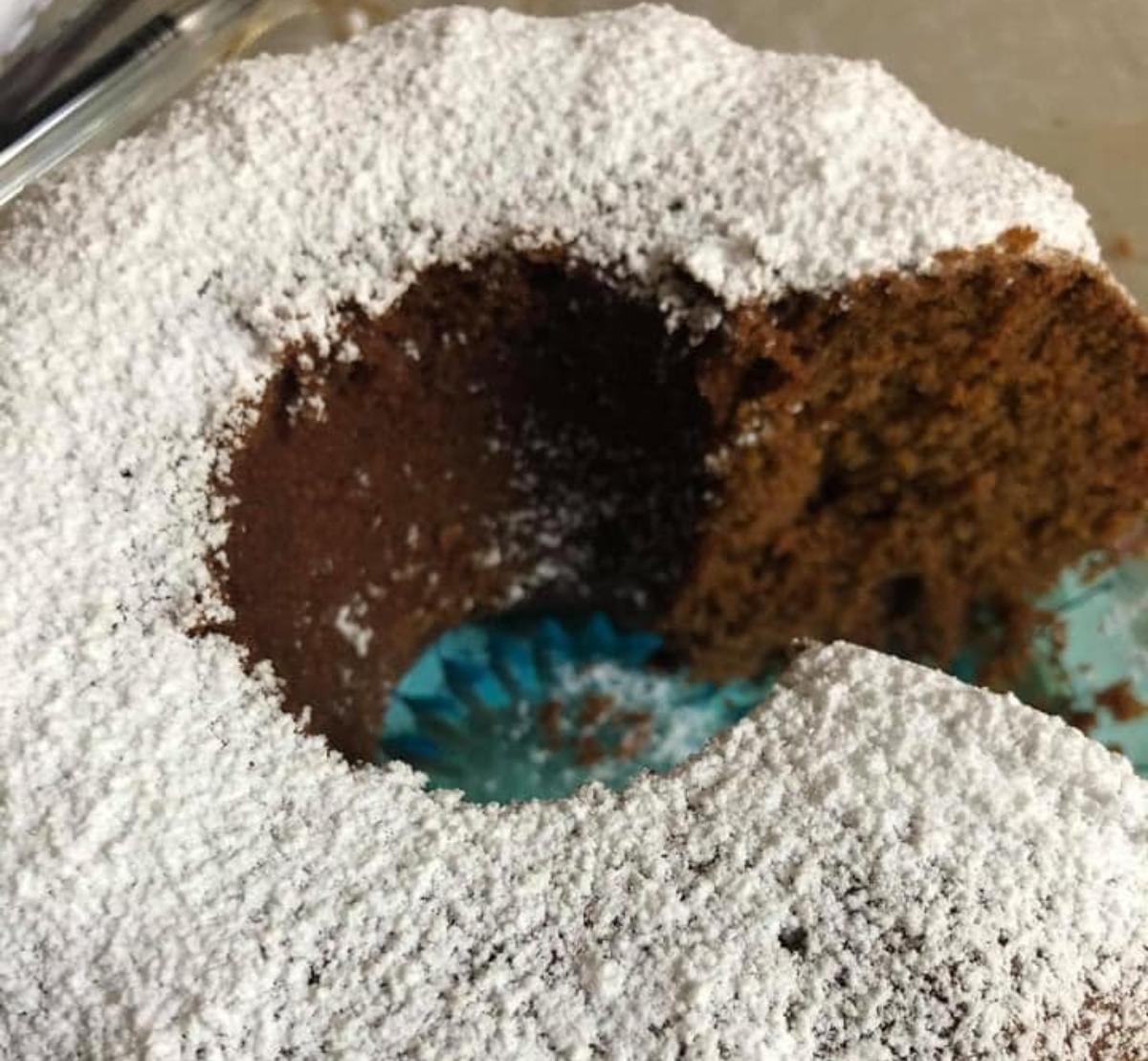 Νηστίσιμο κέικ με πετιμέζι