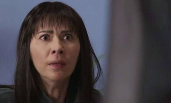 Η-Γη-της-Ελιάς-Αρετή