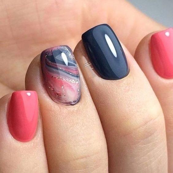 ιδέες-για-νύχια-τον-Απρίλιο 2022-