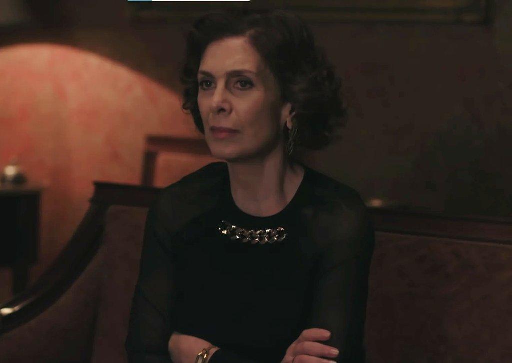 Άγριες μέλισσες : Η Μυρσίνη συμμαχεί με Ζωή για να διαλύσουν τον Ακύλα