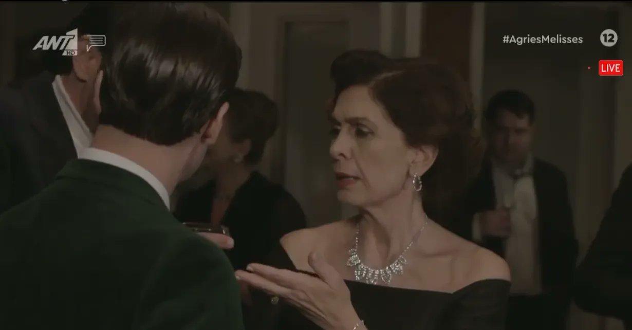 Άγριες μέλισσες : Η Μυρσίνη συμμαχεί με Ζωή για να διαλύσουν τον Ακύλα