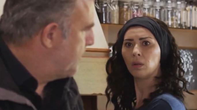 Η γη της ελιάς: Η Αρετή δέρνει την Έυα και ο Στέφανος τον Φίλλιπο