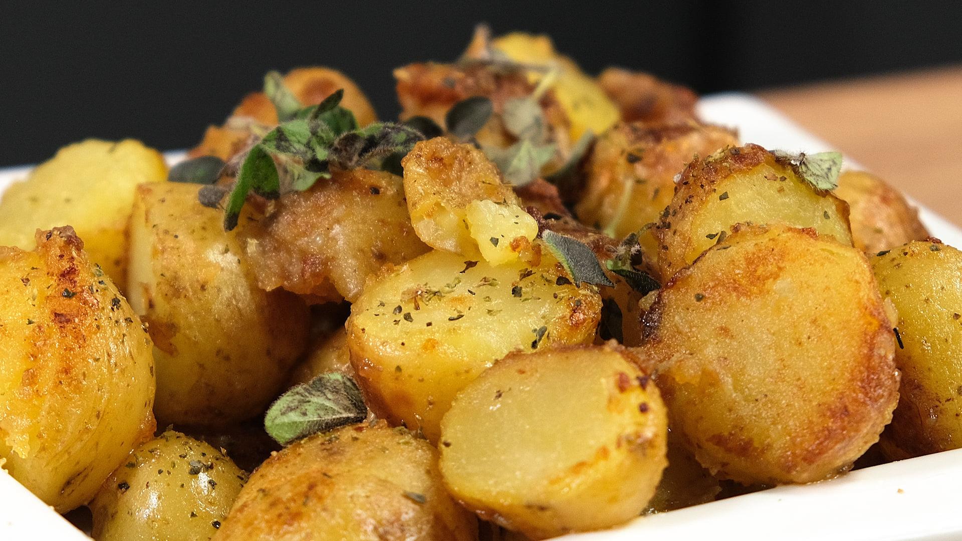 Σκορδάτες- πατάτες- μελωμένες- Σκορδάτες- πατάτες- μελωμένες-