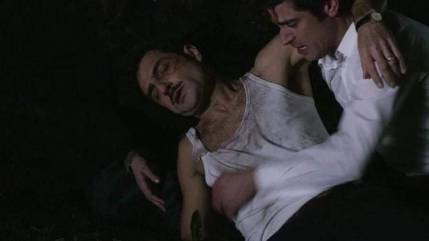 Άγριες Μέλισσες: Ο μεγάλος κίνδυνος για τον Λάμπρο και το αντίο