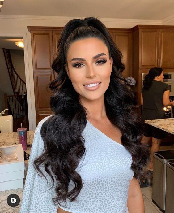 ιδέες-για-χτενίσματα-και-κουρέματα-τον-Απρίλιο 2022-