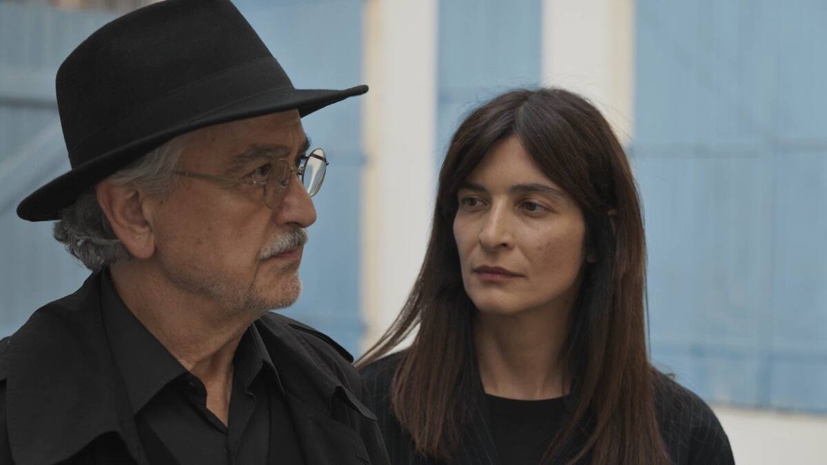 Η-Γη-της-Ελιάς-Ισίδωρος