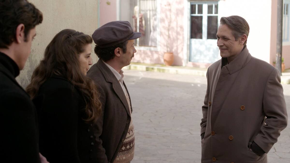 Άγριες μέλισσες: Ο Λευτέρης συμμαχεί με το Διαφάνι