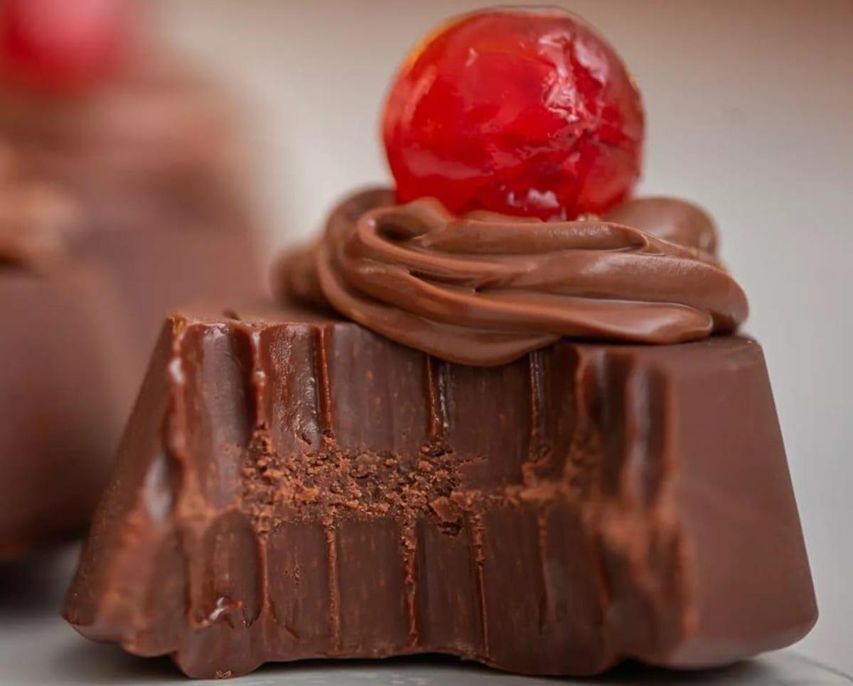 Ατομικά φοντάν σοκολάτας με 2 υλικά