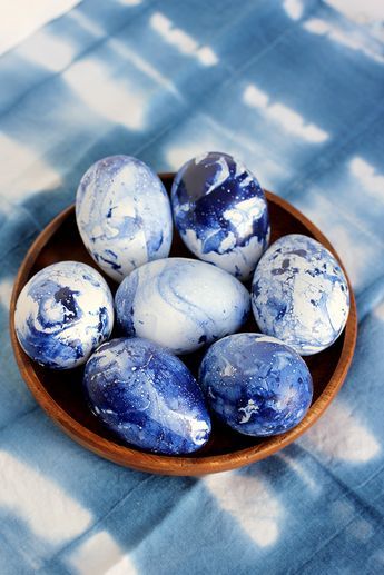 πασχαλινά αυγά-σε-μπλε-χρώμα-ιδέες-για-να-βάψεις-τα-πασχαλινά-αυγά-