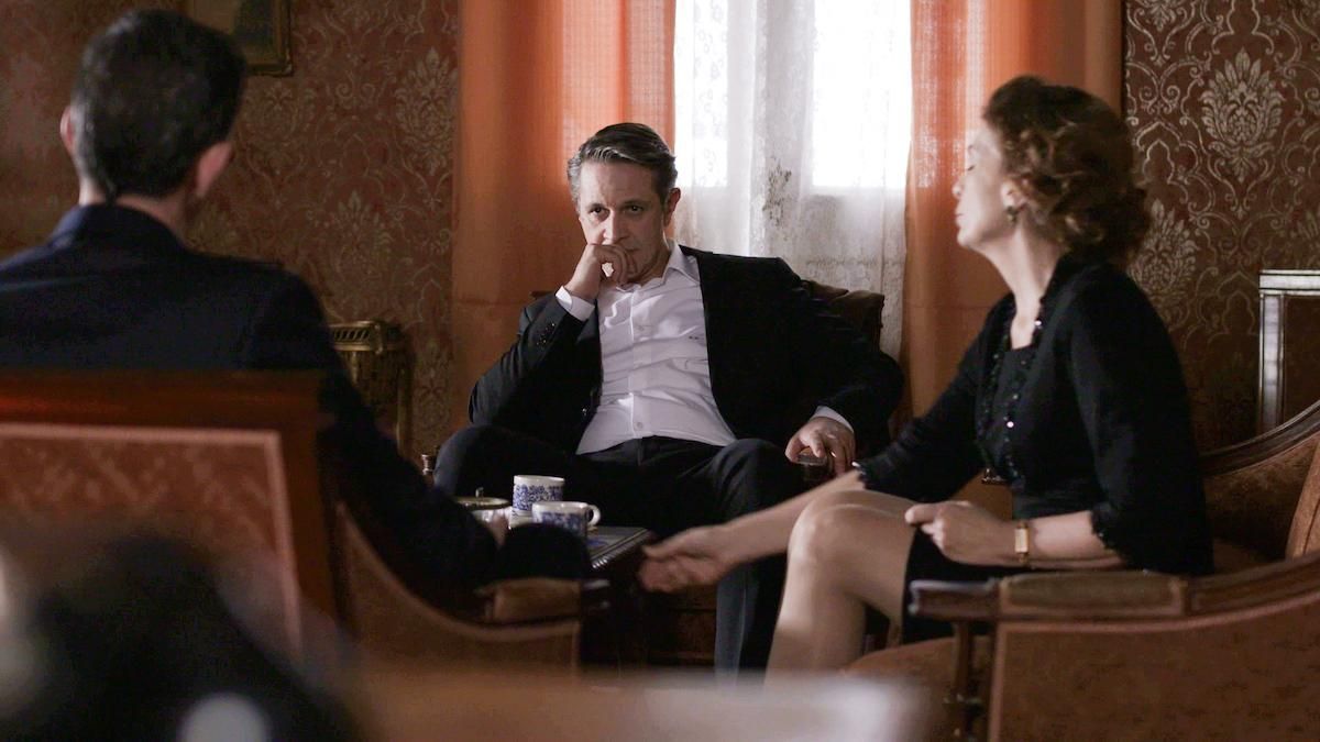 Άγριες μέλισσες : Ο Δούκας διώχνει τον Ακύλα από το σπίτι του