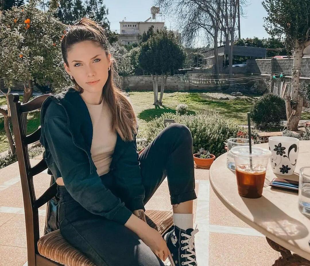 Η Γη της Ελιάς: Ο Κωνσταντίνος απειλεί σοβαρά τον Ισίδωρο