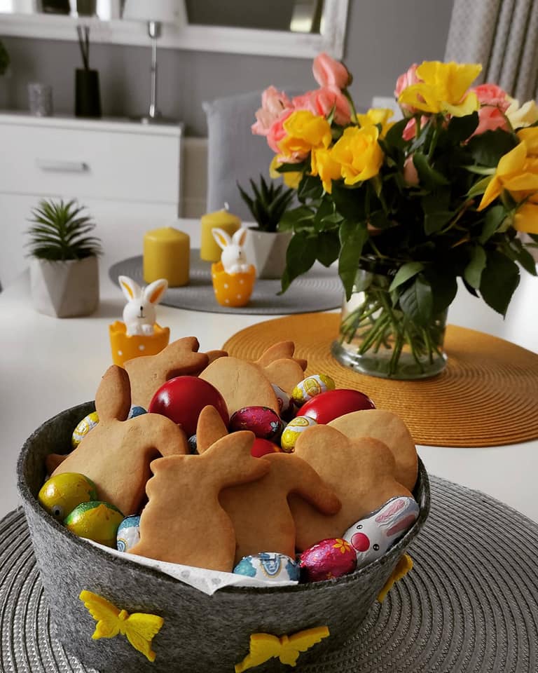 συνταγή-για-πασχαλινά-μπισκότα-χωρίς ζάχαρη-