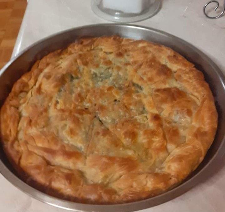 συνταγή-για-νηστίσιμη-χορτόπιτα-με-τραβηχτό-φύλλο-