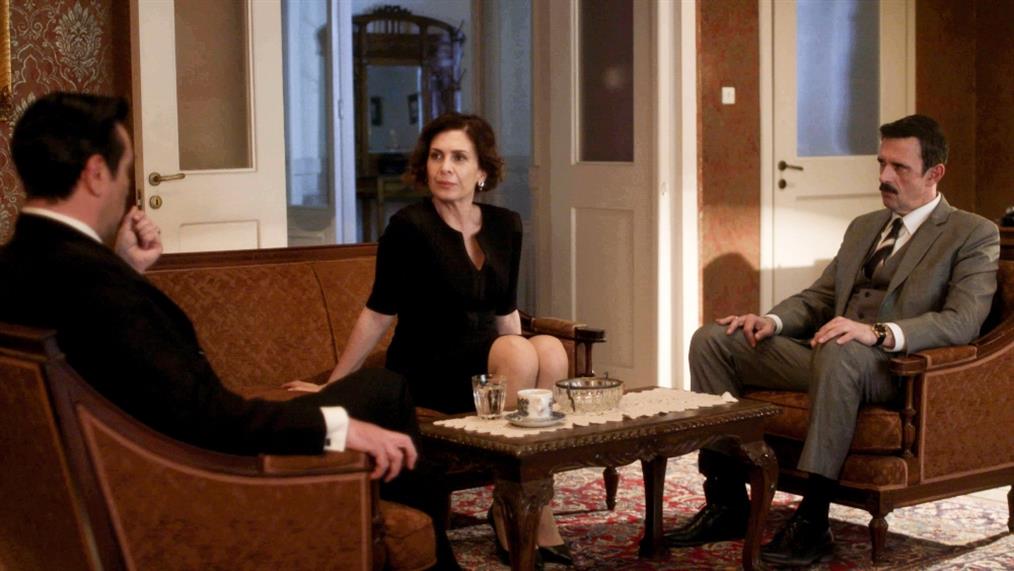 Άγριες μέλισσες: Ο Ακύλας επιστρέφει λυσσασμένος για να τελειώσει το Διαφάνι