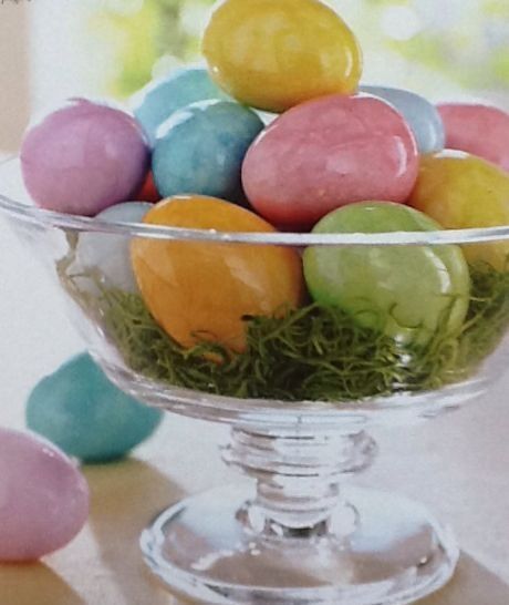 γυαλιστερά-πασχαλινά αυγά-τάσεις-στην-διακόσμηση-για-το-Πάσχα 2022-ιδέες-