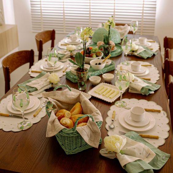 πασχαλινό τραπέζι-σε-παστέλ πράσινο-ιδέες-διακόσμησης-στο-πασχαλινό τραπέζι-2022-