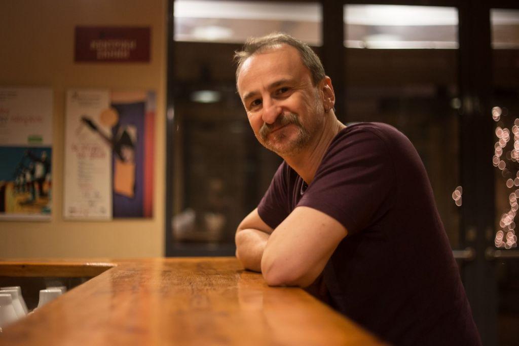 Άγριες-Μέλισσες-Ξανθός-Παντελής-Δεντάκη