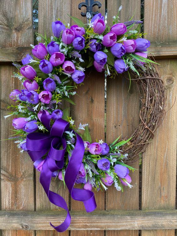 πασχαλινό-στεφάνι-σε-μοβ-χρώμα-ιδέες-για-πασχαλινή-διακόσμηση-