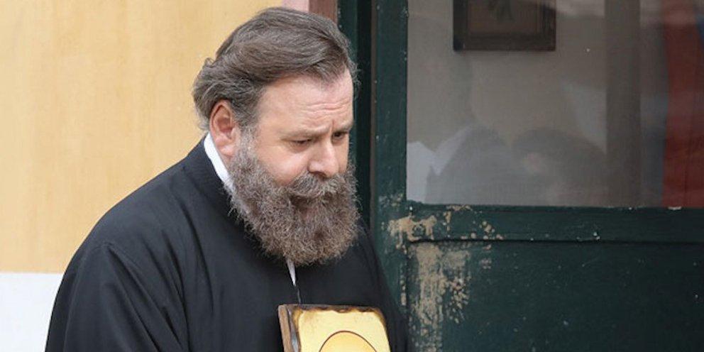 Άγριες-Μέλισσες-Παπά-Γρηγόρης