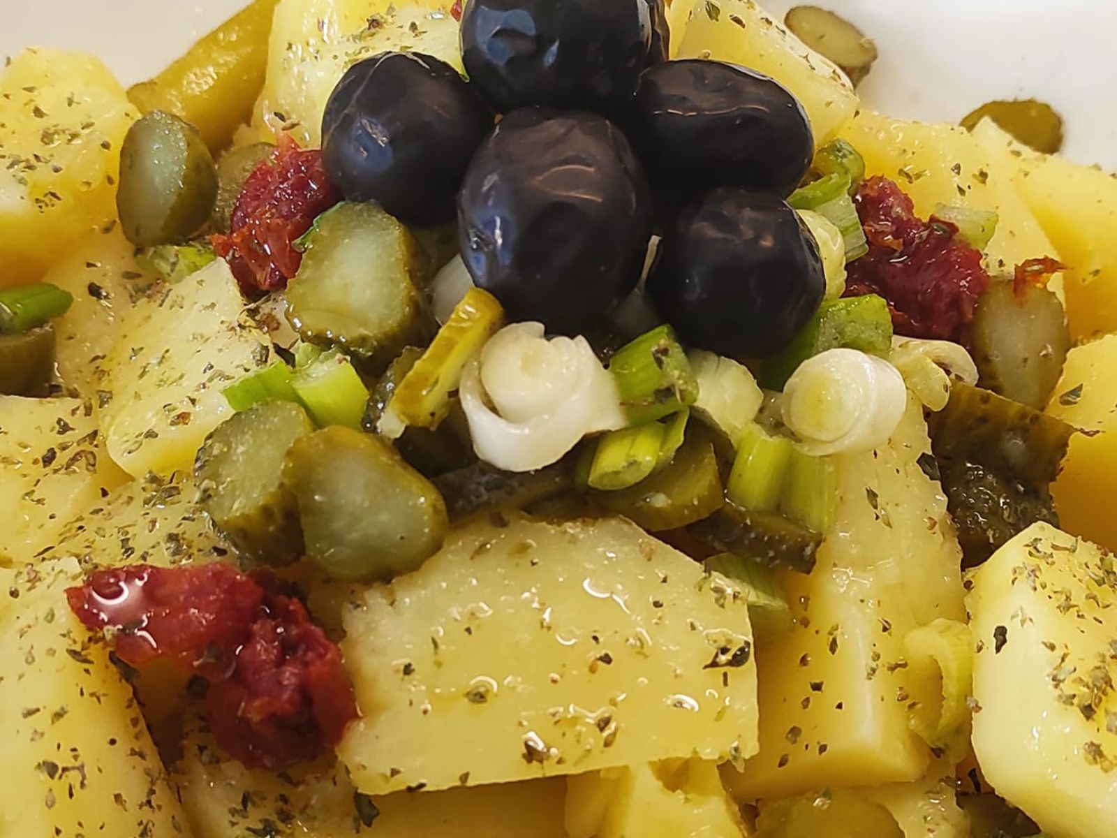 Σαρακοστιανή -Πατατοσαλάτα - Σαρακοστιανή -Πατατοσαλάτα -