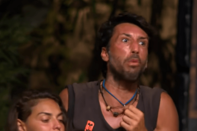 Survivor-τσακωμός-ανάμεσα-σε-Κωνσταντίνο Εμμανουήλ-Τάκη Καραγκούνια-Μαρτίκα-