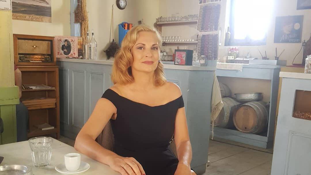 Άγριες-Μέλισσες-Βιολέτα Άγριες-Μέλισσες-Βιολέτα