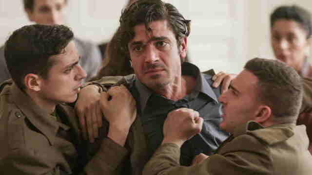 Άγριες Μέλισσες-Θανάσιμος-κίνδυνος-για-τον-Λάμπρο-