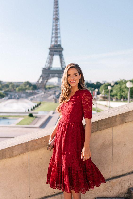 φόρεμα-σε-μπορντό-χρώμα-ιδέες-για-ανοιξιάτικα-φορέματα-