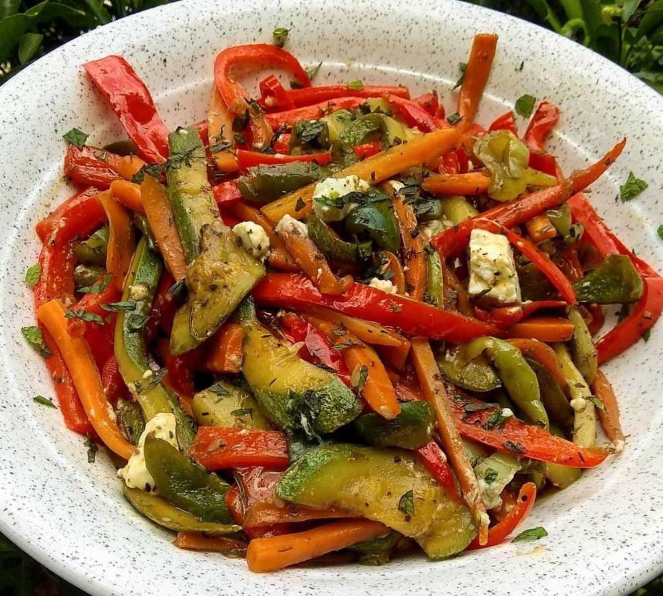 Σαλάτα λαχανικά σωτέ