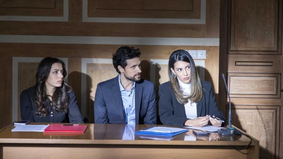 Σασμός-ο-Μανώλης-υπερασπίζεται-τον-Αστέρη-στην-δίκη-